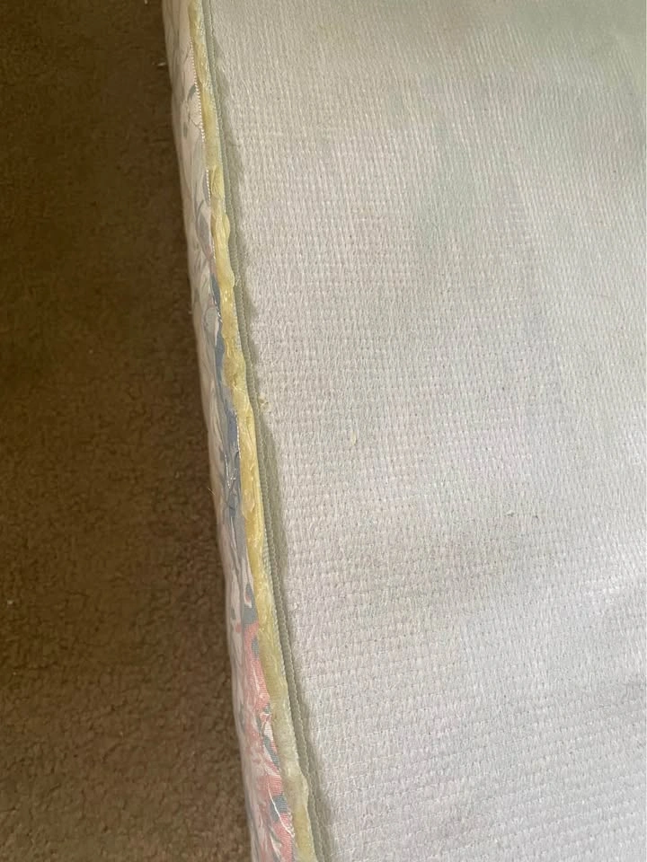 Free Queen Bed - photo 5