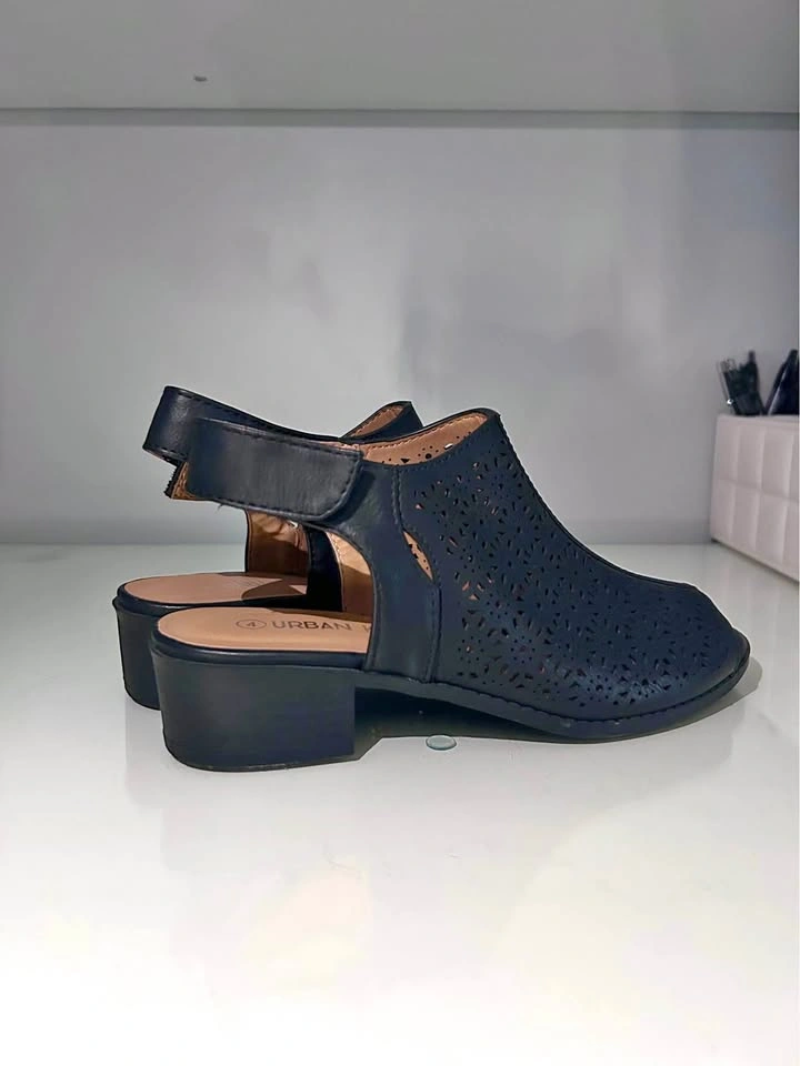 Black leather sandals