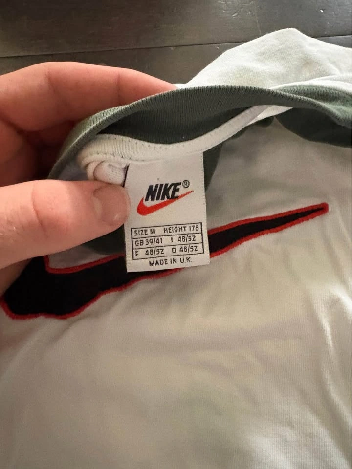 Vintage 90s Nike shirt - photo 2