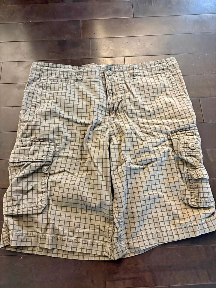 Baggy cargo shorts