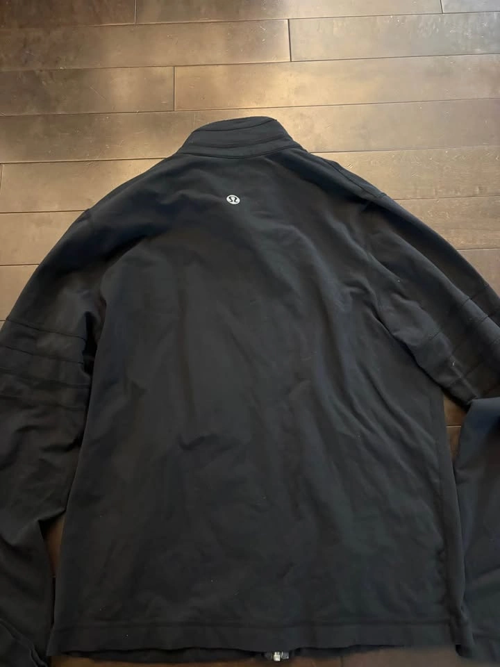Lululemon light sweater - photo 2