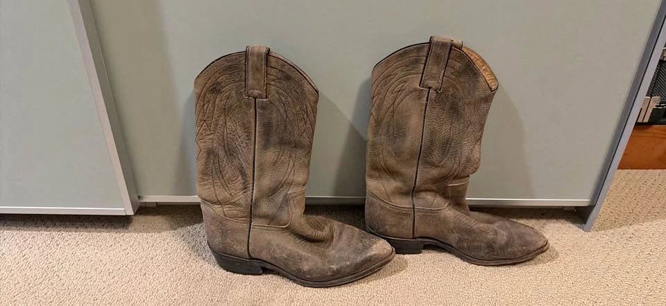 Frye Women's Distressed Leather Western Cowboy Boots Size 9