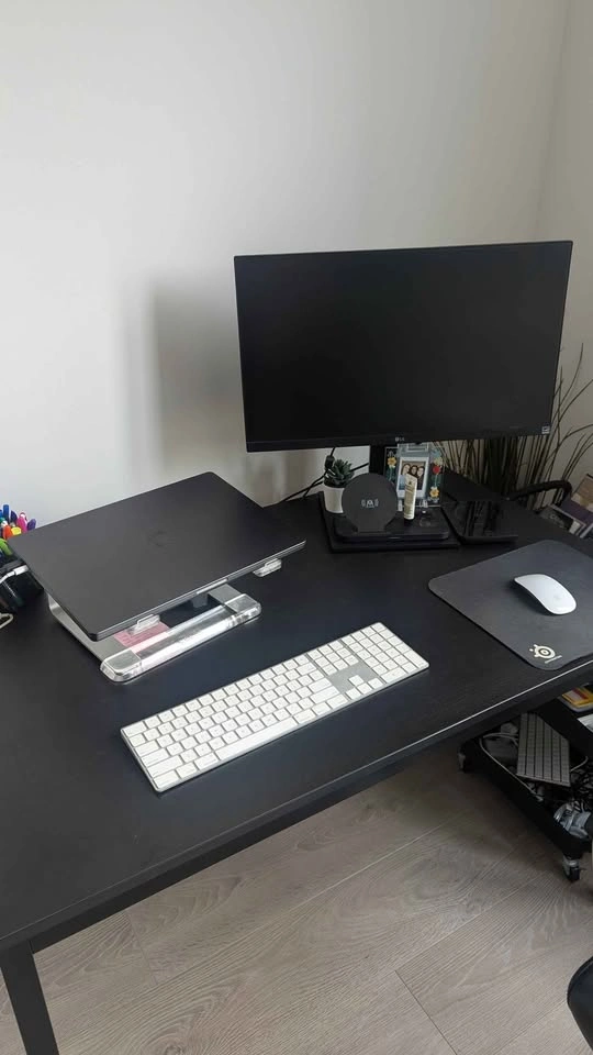 Desktop Laptop Stand - photo 2