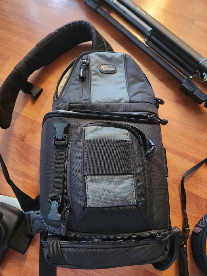 Lowepro Slingshot AW Camera Bag - photo 2