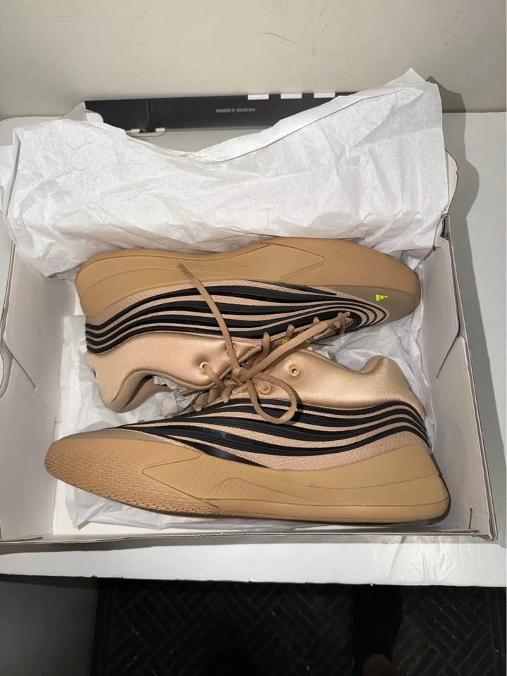 New Adidas Dame X Men Basketball Shoes. Size 11 US. - photo 2
