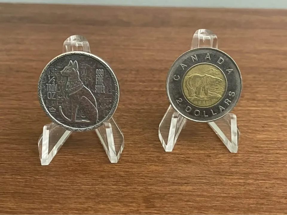 1/2 oz .999 fine silver Egyptian Cat Goddess “Bastet” round image indicator(4)