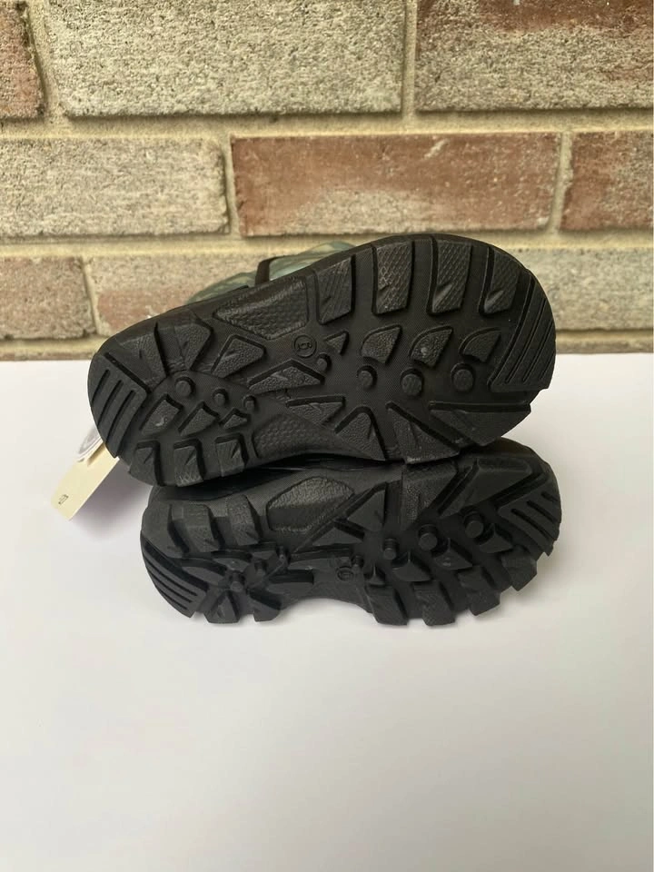 Toddler Dinosaur Snow Boots Size 6 - photo 3