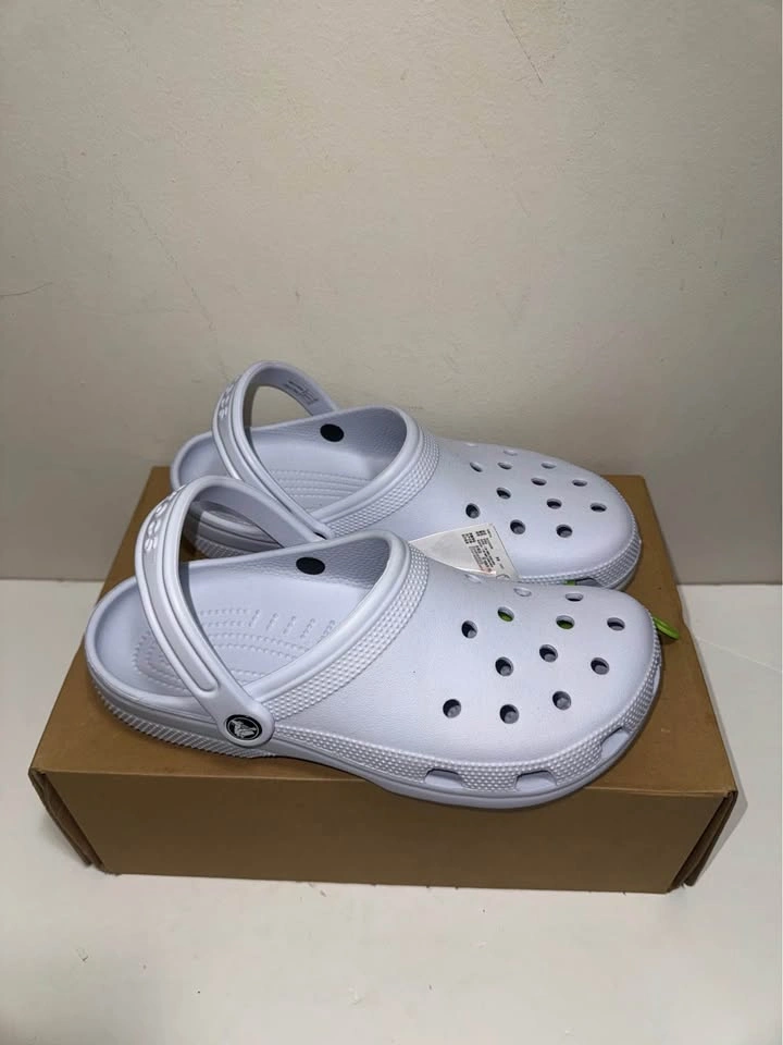 New Crocs Men Classic Clogs. Size 9 US. Firm price. - photo 3