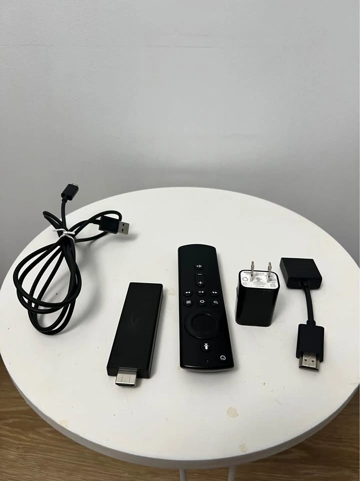 Xgimi Mogo 2 Pro with FireStick Tv Amazon free - photo 2