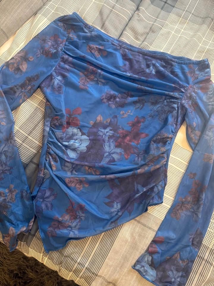 Off Shoulder Ruched Blouse - photo 4