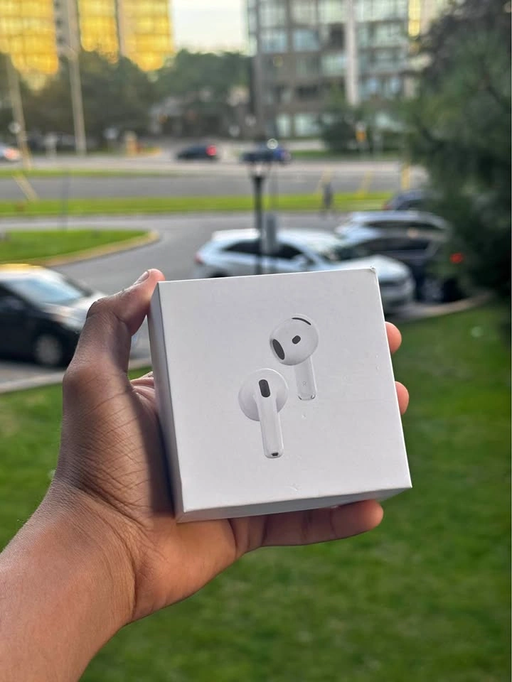 Apple AirPods 4 with Active Noise Cancellation