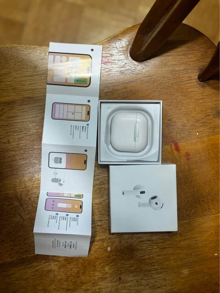 Apple AirPods 4 with Active Noise Cancellation - photo 3
