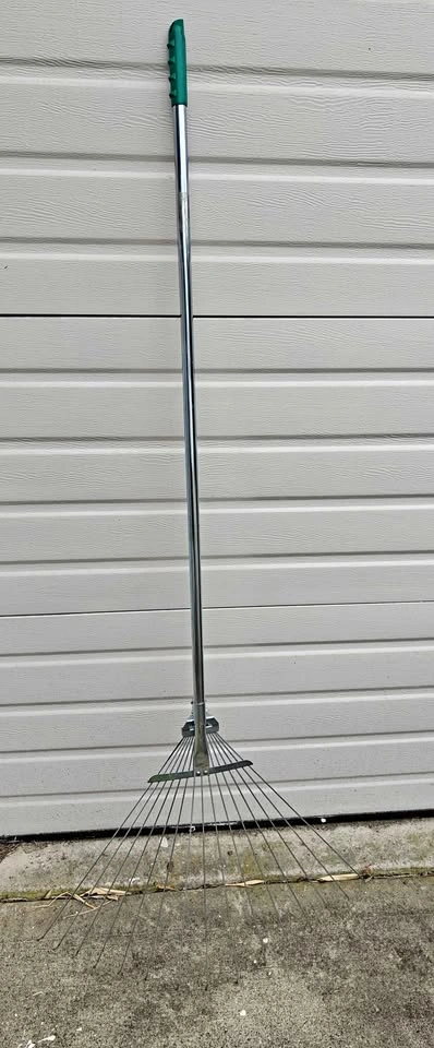 Telescoping Steel Garden & Leaf Rake