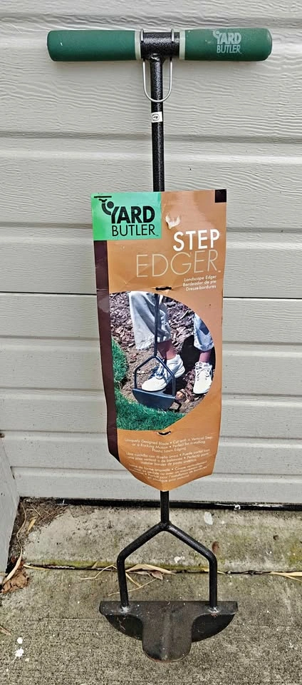 Yard Butler Step Edger – Manual Lawn & Garden Edging Tool