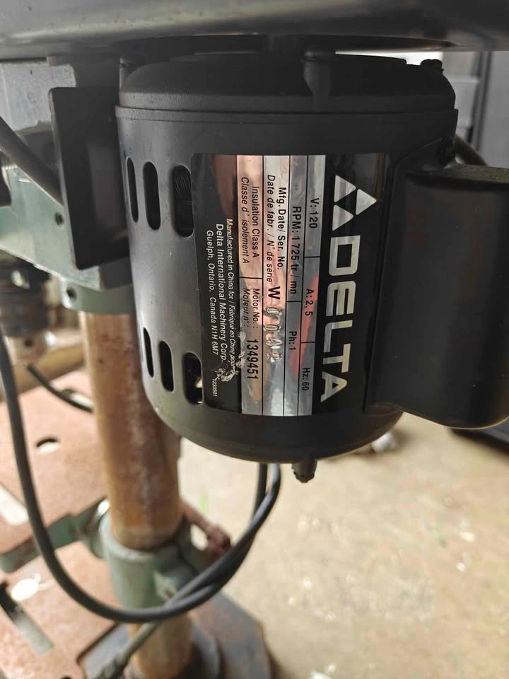 Delta 8" Benchtop Drill Press – 5 Speed - photo 3