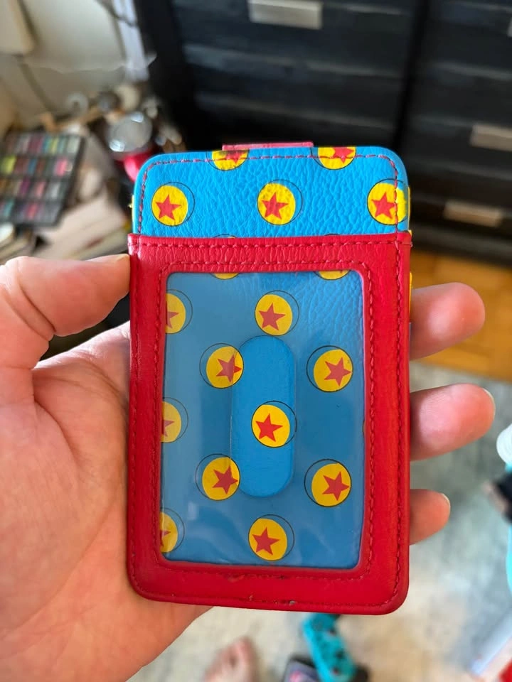 Pixar card holder - photo 2