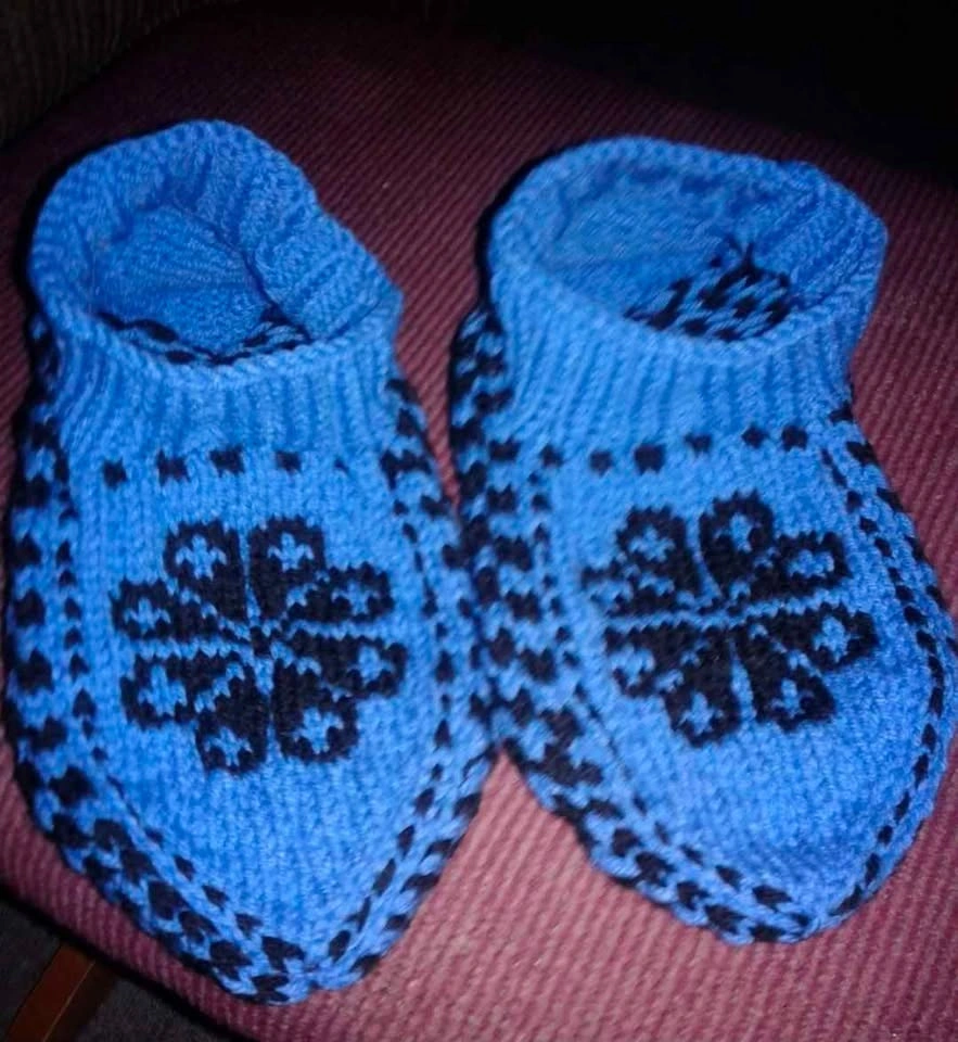 💙🖤 HAND-KNITTED NORDIC WOOL SLIPPERS ❄️ - photo 5