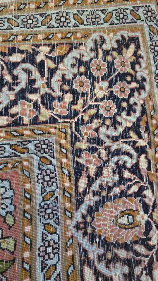 Authentic Hand-Knotted Viscose and Wool Persian Style Rug (4x6 f - photo 5