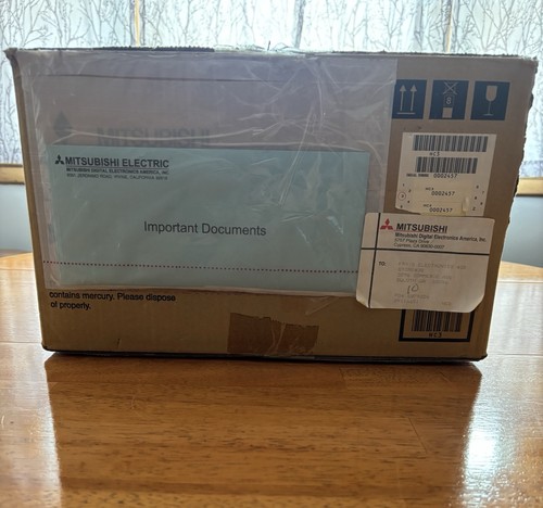Mitsubishi Electric HC3 Home Theater LCD Projector - photo 5