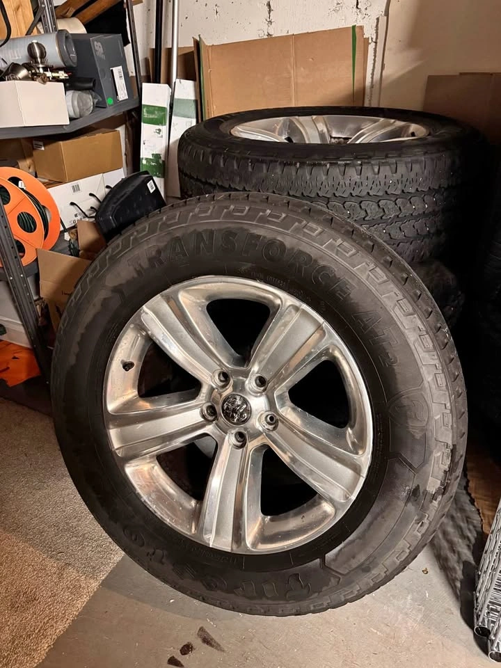 Rims & tires set for DODGE RAM