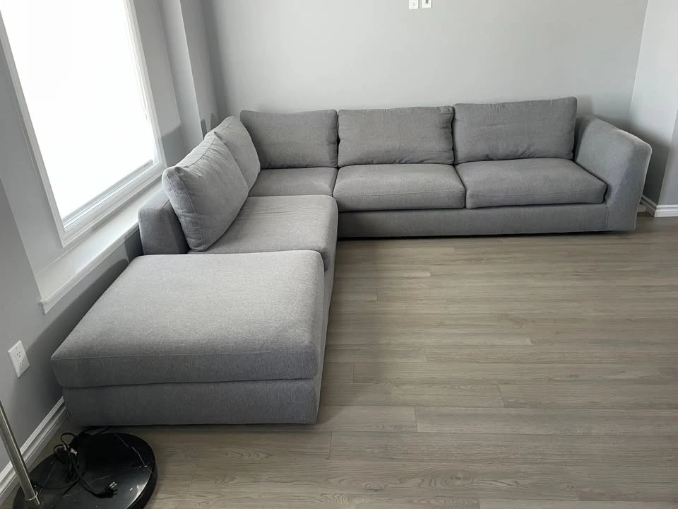 EQ3 Cello 3-Piece Sectional - photo 2