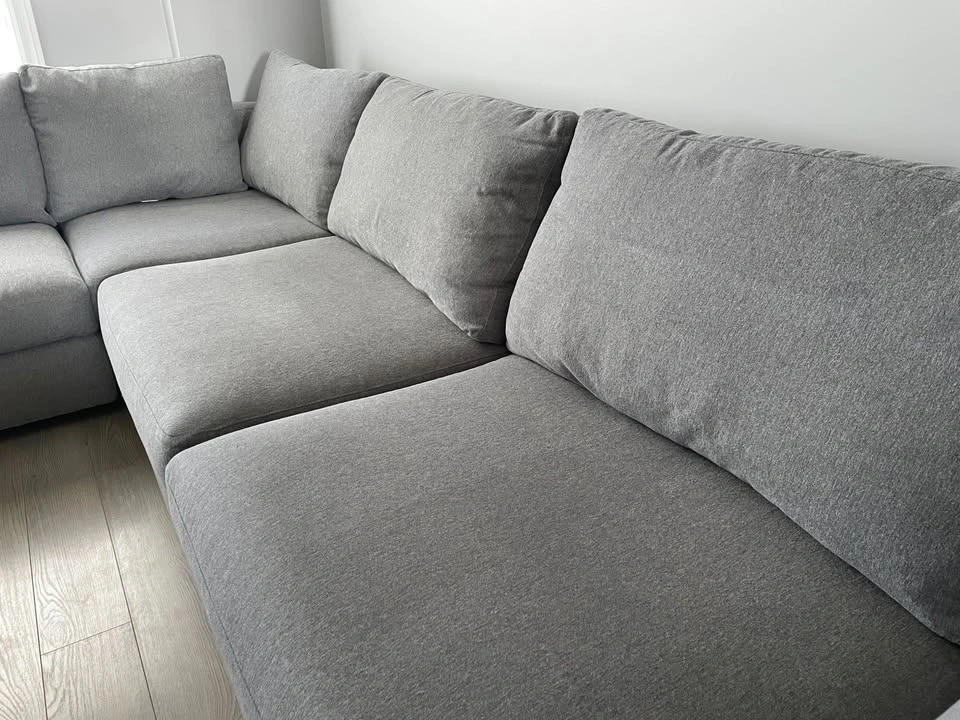 EQ3 Cello 3-Piece Sectional - photo 4