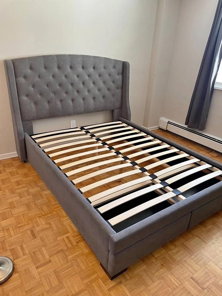 Structube RAVEL Queen Storage Bed