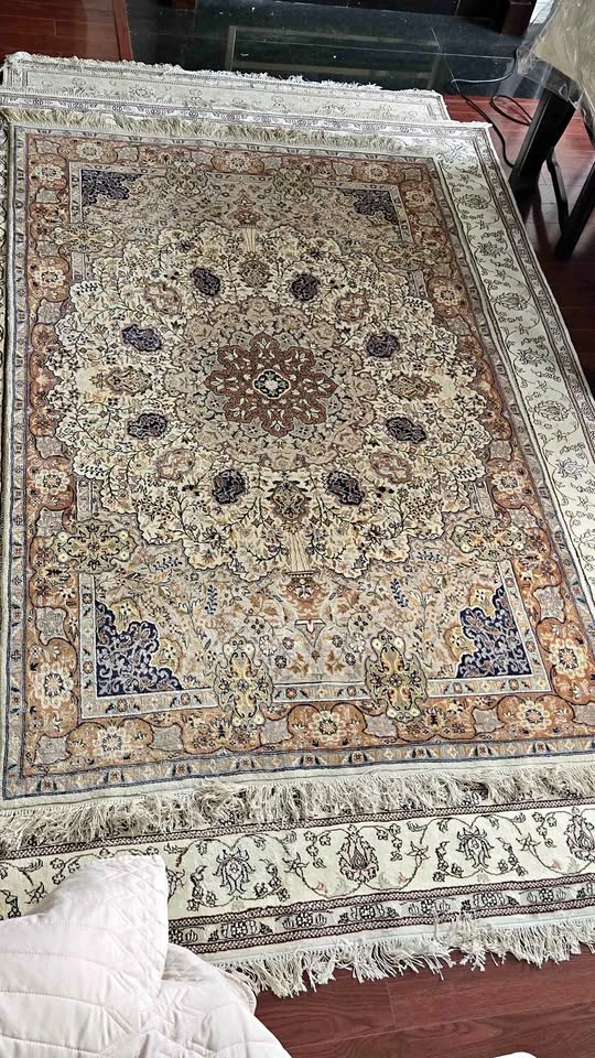 Persian Rug (7x4 ft)