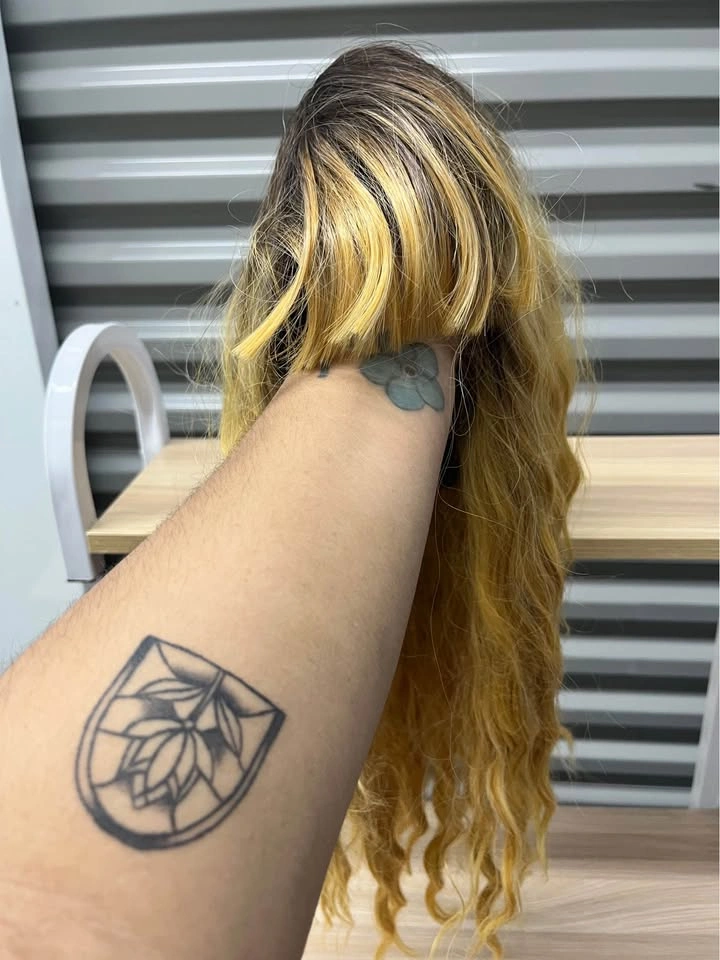 Ombre Wavy Synthetic Wig - photo 2