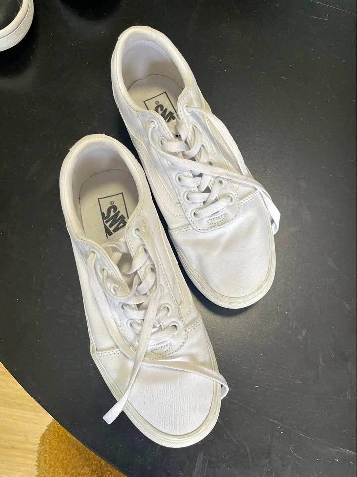 Vans Old Skool Shoes - Black and White Pairs