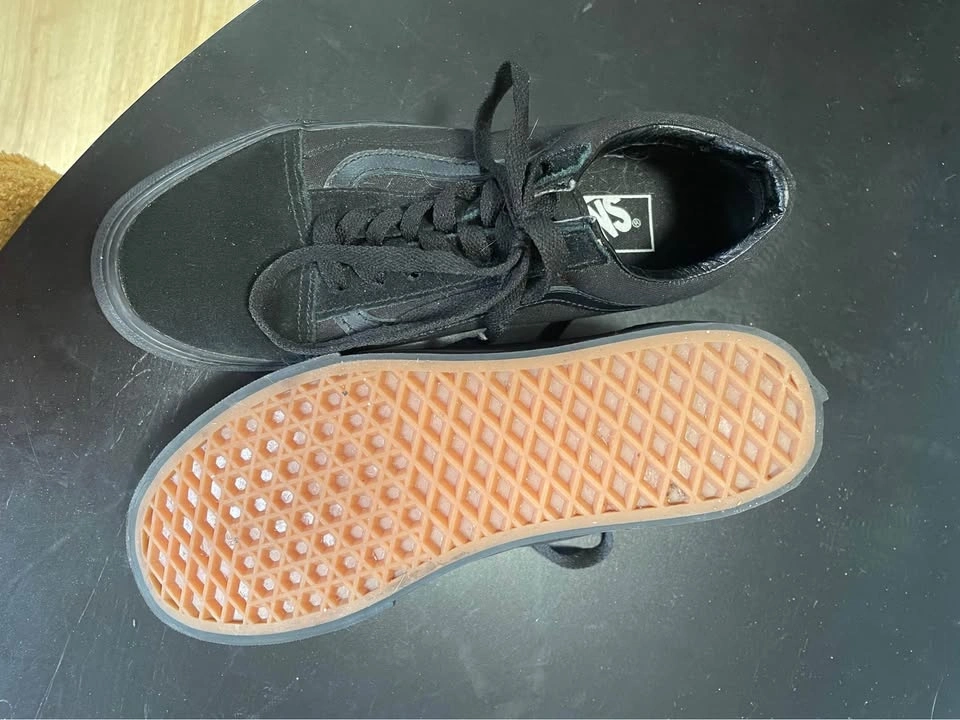 Vans Old Skool Shoes - Black and White Pairs - photo 3