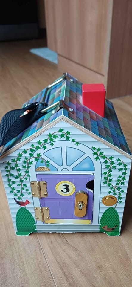 Melissa & Doug House with Keys - photo 4