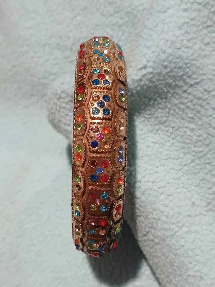 Vintage-Style Gold-Tone Rhinestone Hinged Bangle Bracelet - photo 2