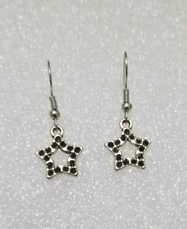 Star stud charm earrings