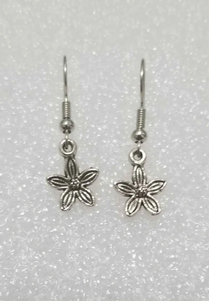 Flower charm earrings - photo 2