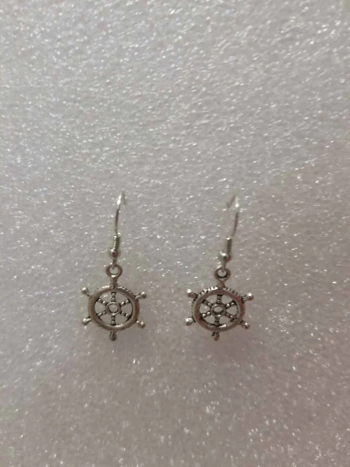Ship wheel charm earrings - photo 2