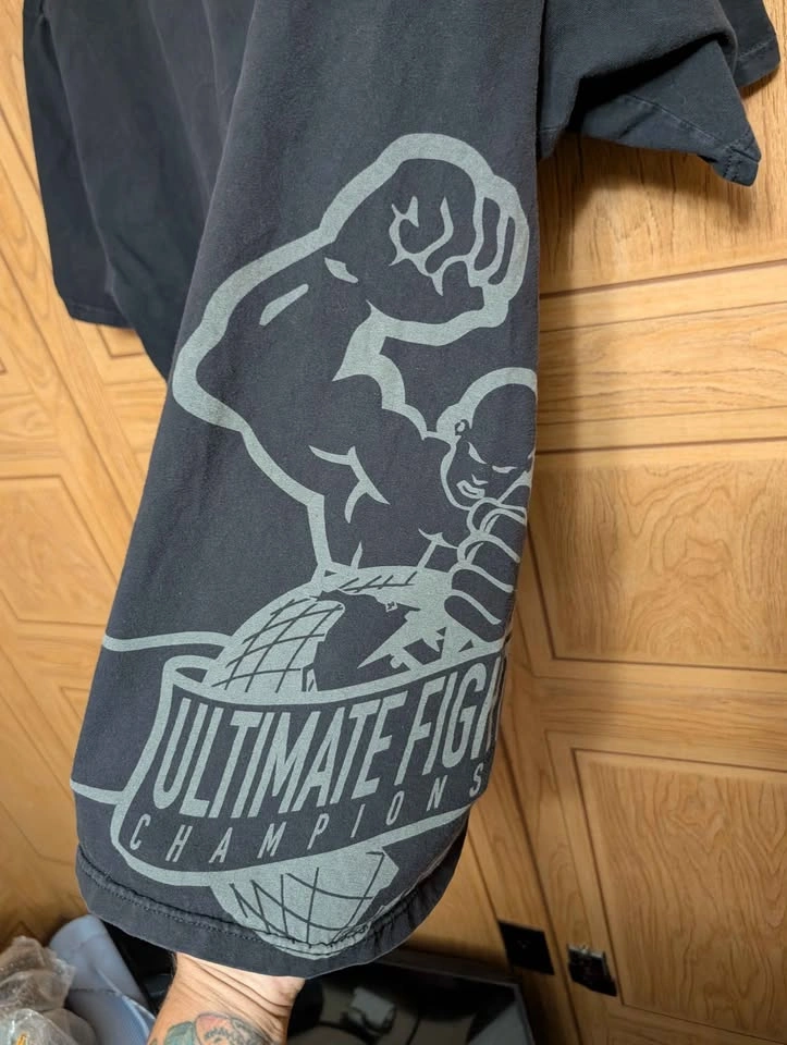Vintage Mid-2000s UFC Graphic T-Shirt - Made in USA 2Xl - photo 2