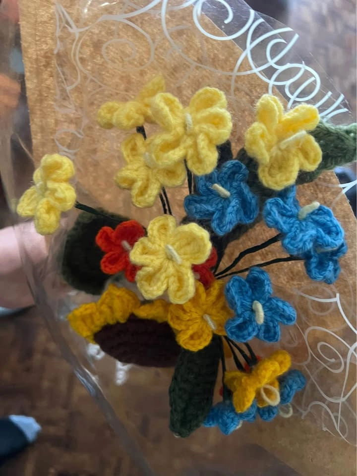 Handmade Crochet Flower Bouquet with Sunflower - photo 4