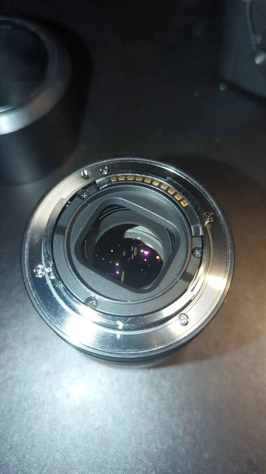Sony E 50mm F1.8 OSS - photo 3