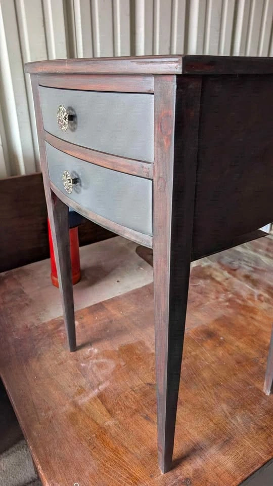 Refinished Vintage 2-Drawer Nightstand / Accent Table - photo 2