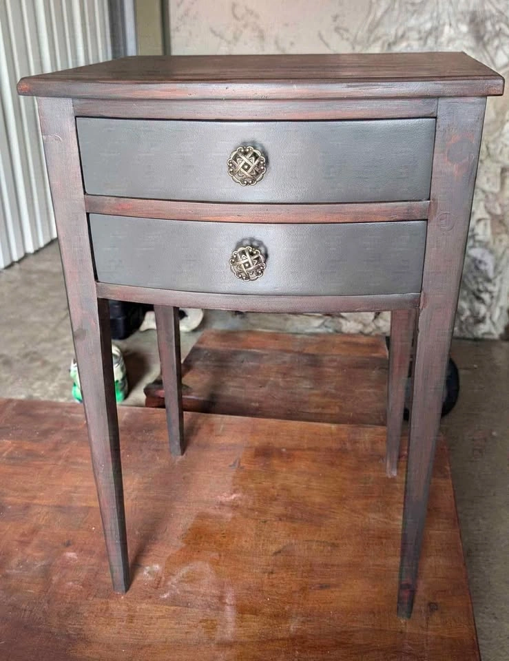 Refinished Vintage 2-Drawer Nightstand / Accent Table - photo 3