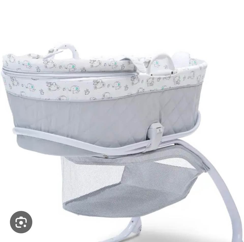 Delta Children Deluxe Moses Basinet for Sale - photo 2