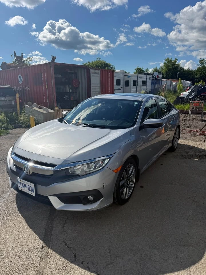 2018 Honda Civic - photo 2