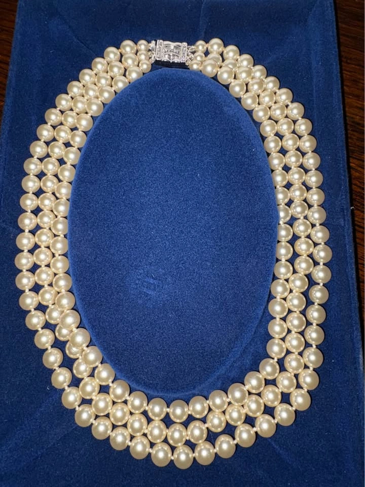 Camrose & Kross JBK Three-Strand Faux Pearl Necklace - photo 2