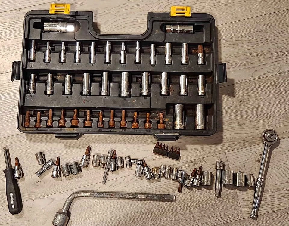 75-Piece Mastercraft Socket & Bit Tool Set with Extras