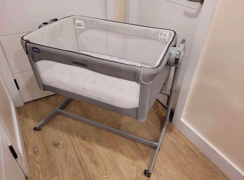 Chicco next to me bassinet - photo 2