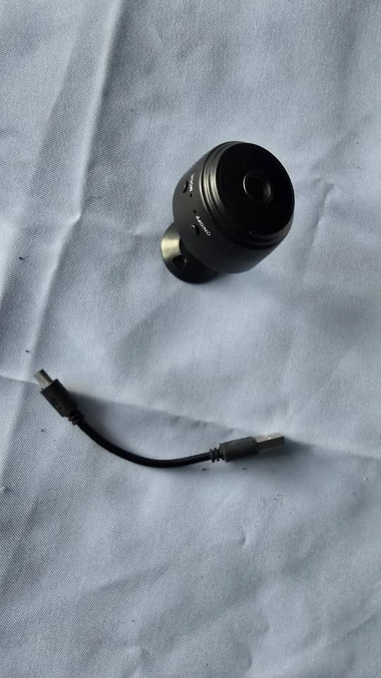 Mini Security Camera - Untested - photo 4