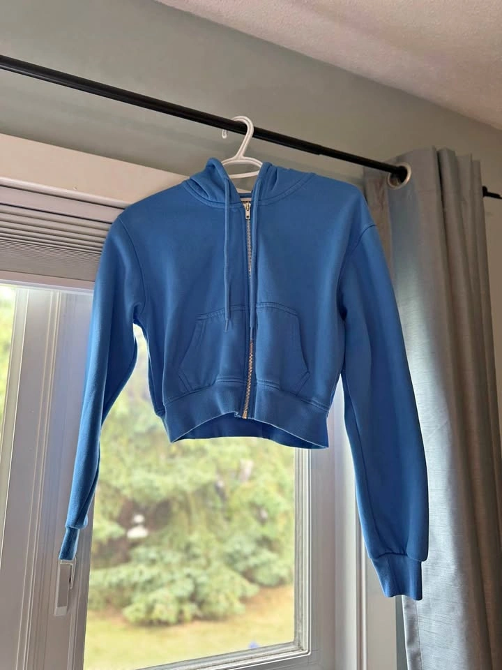 Zip up sweater