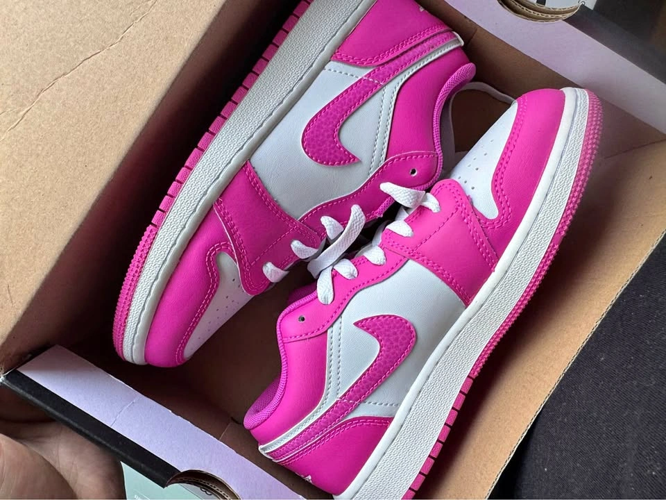 Air Jordan 1 Low (GS) Fire Pink