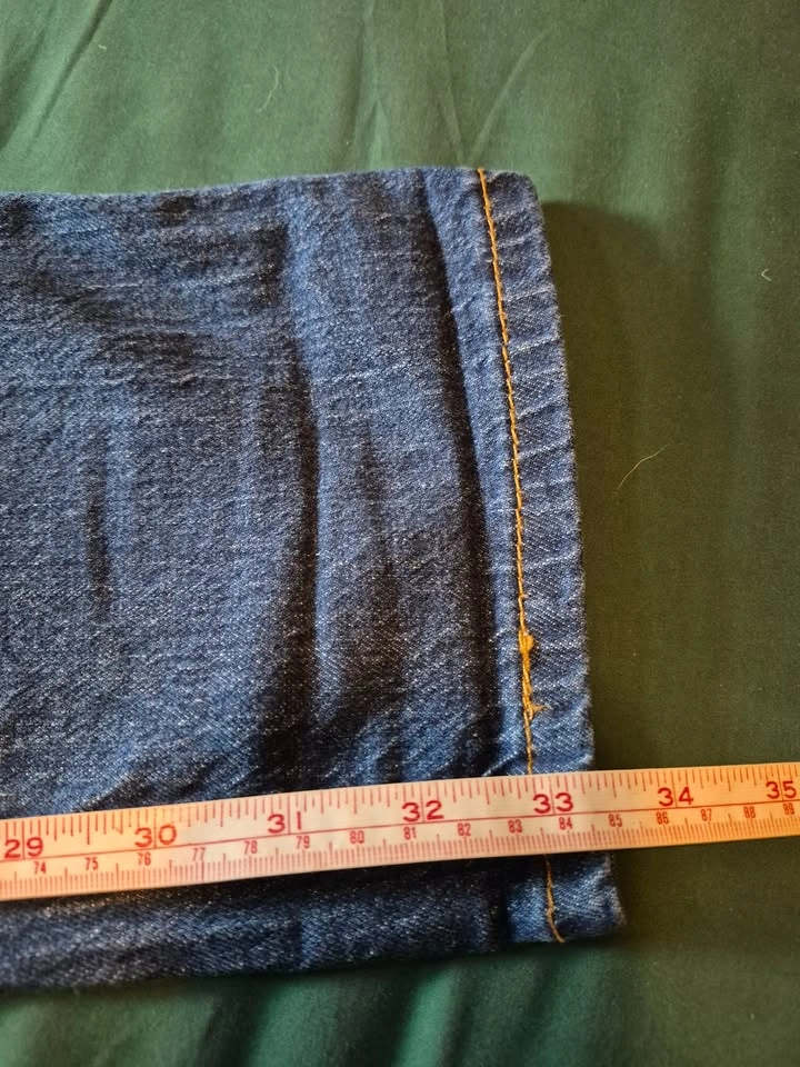 Levis Medium Wash Denim Pants - photo 2